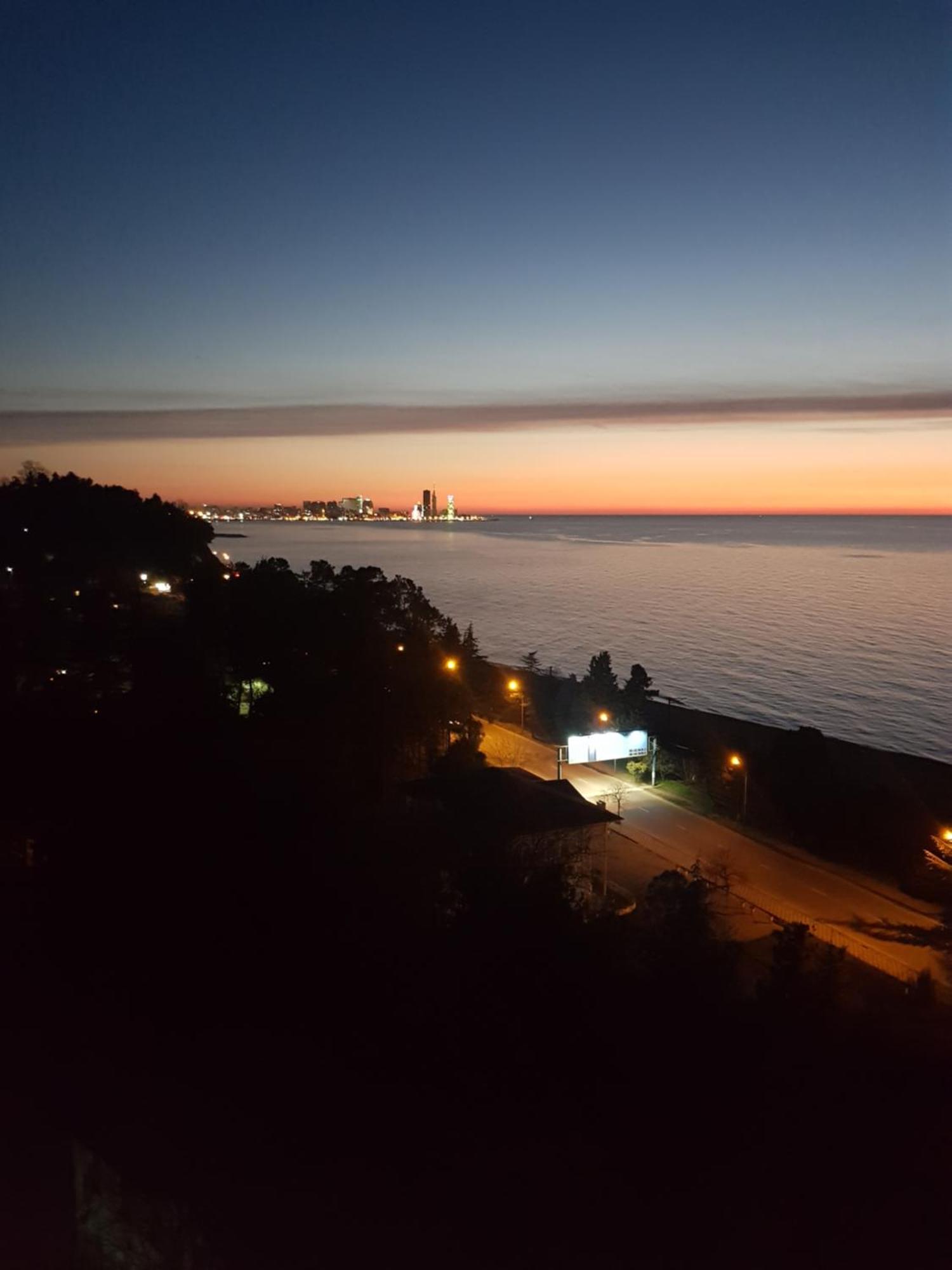 Lux Apartment 1 Makhinjauri Εξωτερικό φωτογραφία