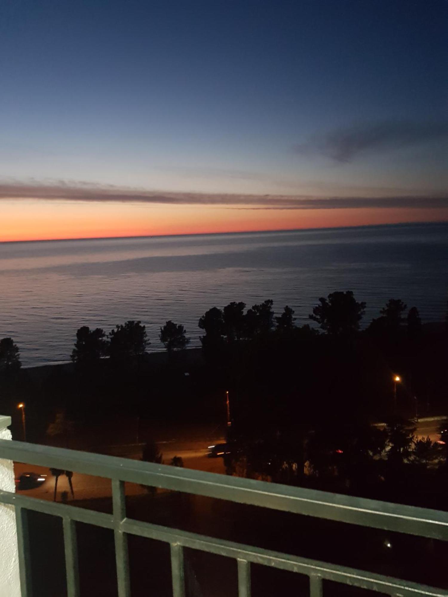 Lux Apartment 1 Makhinjauri Εξωτερικό φωτογραφία